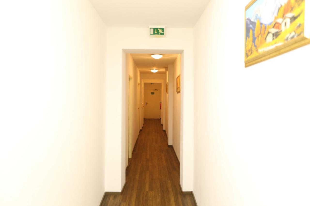 Hotel Ai Koenigshof Berlijn Buitenkant foto